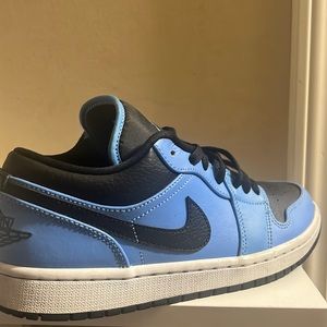 Jordan 1 low blue